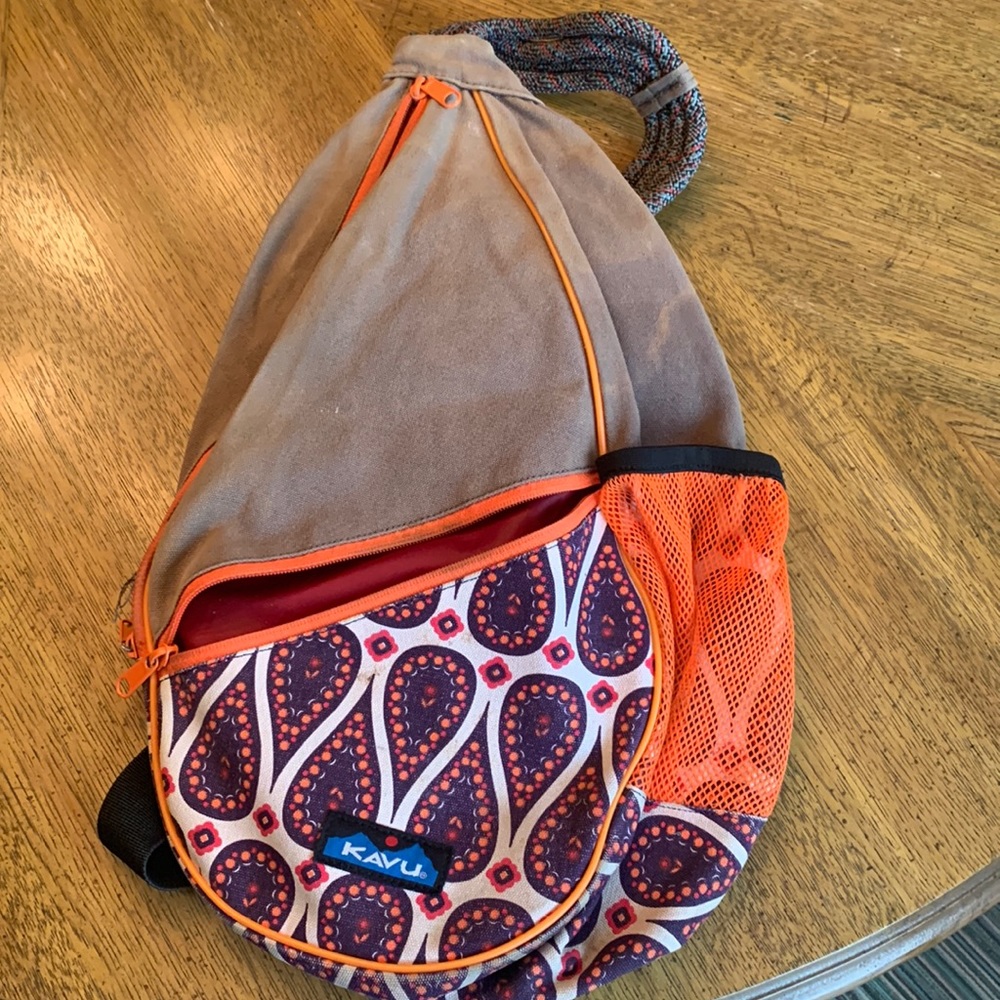 Kavu Paxton Rope Sling Bag Paisley Orange Purple